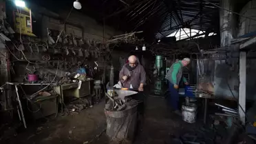 70 Yaşındaki Demir Ustası: Mesleğimden Vazgeçmem