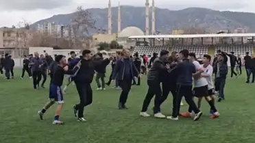Liselilerin futbol turnuvasında kavga