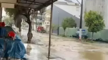 Germencik'te Sel Nedeniyles Ulaşım Kesildi