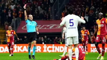 Eyüpsporlu Bedirhan Kırmızı Kart Gördü