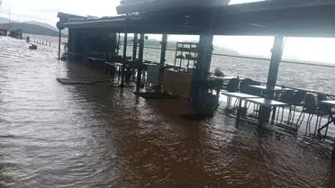 Köyceğiz'de Şiddetli Yağış Sel Oluşturdu