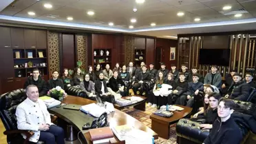 Sultangazi'de gençlik buluşmaları tam gaz devam