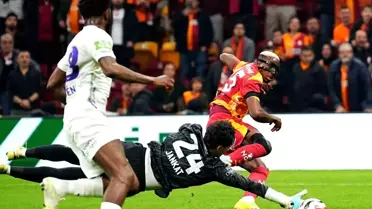 Galatasaray 2-0 Üstün, Eyüpspor 10 Kişi Kaldı