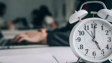 İki ülkede çalışma saatlerine Ramazan ayarı! Mesailer kısaltıldı