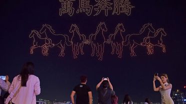 Hong Kong'da Işık Gösterisi