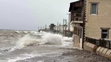 Ayvacık'ta kara ile deniz birleşti