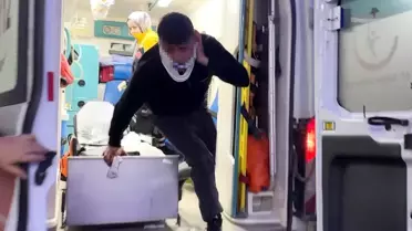 Bıçaklanarak yaralandılar, sedyeden atlayıp gazetecilere saldırdılar