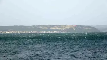 Çanakkale Boğazı Fırtına Nedeniyle Kapatıldı