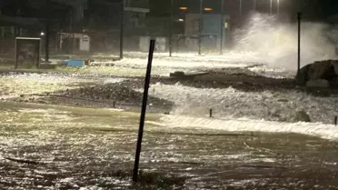 Altınoluk'ta Şiddetli Lodos Hayatı Vuruyor