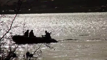 Manisa'da 18 Yaşındaki Genç Gölette Kayboldu