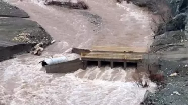 Sağanak yağış hayatı olumsuz etkiledi