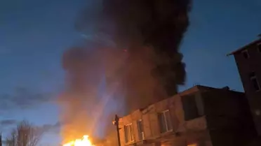 Van'da Yangın Paniği