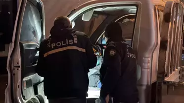 Çalıntı Kamyonetle Yakıt Alan Şüpheli Kaçtı