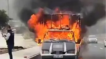 Pamukkale'de Ticari Araç Yangını