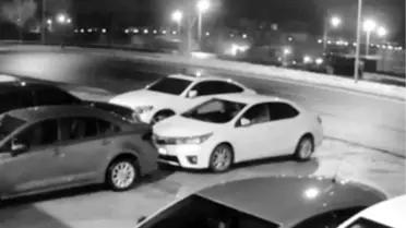 Feci kaza kameralarda! Lüks otomobil otobüse böyle çarptı