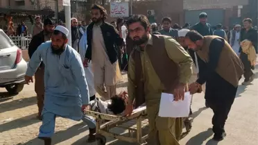 Pakistan'da Polise Saldırı: 2 Ölü