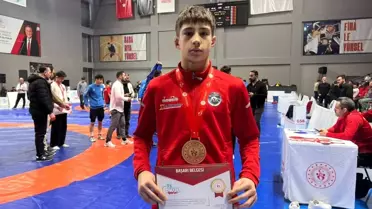 Türkiye şampiyonasında kürsüye çıktı