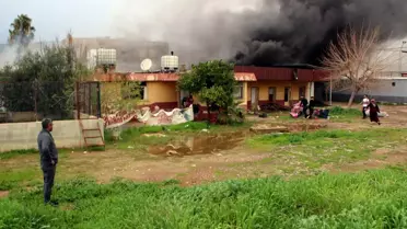 Kumluca'da Fırın Yangını: Eşyalar Tahliye Edildi