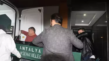 Antalya'da Bıçaklı Cinayet