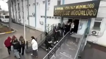 Masaj salonu görünümlü fuhuş ağına baskın! Hesaplarından çıkan para inanılmaz