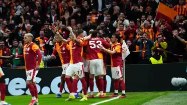 Galatasaray - Juventus: İlk Yarı Sonucu 1-2