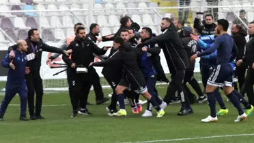 Ankara Keçiörengücü-Erzurumspor FK maçı bitti, saha karıştı