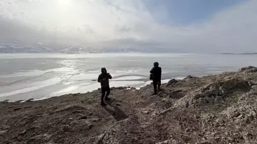 Nehil Sazlığı'nda Buz Çözülmesi