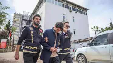 Antalya'da Bıçaklı Cinayet