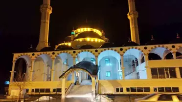 Muş'ta İlk Teravih Namazı Kılındı
