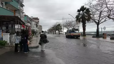 Gölcük'te Lodos Denizi Taşırdı