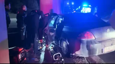 Eskişehir'de Üst Geçide Çarpan Araçta Can Kaybı