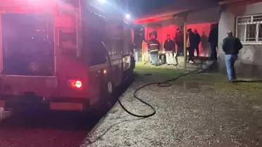 Karakoçan'da rüzgarın tutuşturduğu bacayı itfaiye ekipleri söndürdü