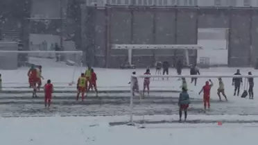 Şampiyonluk aşkı engel tanımıyor! Bu karda sahaya çıktılar