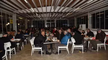 Atakum Belediyesi Şehit Ömer Halisdemir Parkı'nda ücretsiz iftar hizmeti