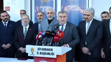 Bakan Bak: 'Birileri gibi deprem turisti değiliz, sözümüzü yerine getirdik'