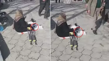 Dilencinin önündekini gören küçük dilini yuttu: Vergi mükellefidir yani