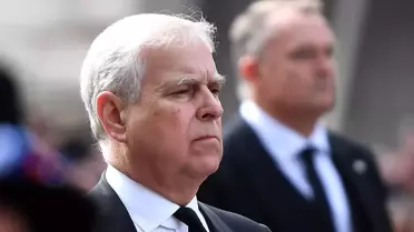 Prens Andrew Taht Sırasından Çıkarılabilir