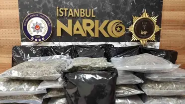 Zeytinburnu'nda 22 Kilo Uyuşturucu Ele Geçirildi