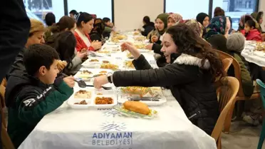 Kent meydanında iftar çadırı kuruldu