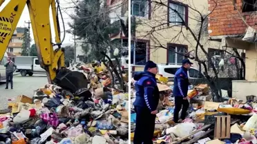 Kötü koku ihbarıyla gidilen evden 30 ton çöp çıktı