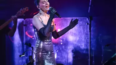 Yıllar sonra sahneye dönen Bergüzar Korel'den duygusal itiraf