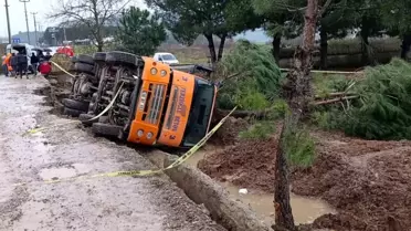 İvrindi'de Beton Mikseri Devrildi: 1 İşçi Hayatını Kaybetti