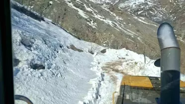 Bingöl'de Kapanan Köy Yolları Açılıyor