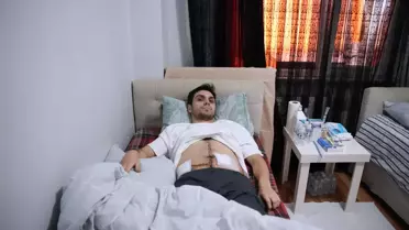 Darbedilen çocuğu kurtarmak isterken 6 yerinden bıçaklandı! Dehşet bitmedi