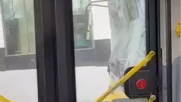 Fatih'te 3 İETT Otobüsü Kaza Yaptı