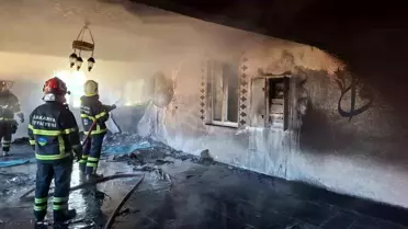 Akyazı'da Yeni Camide Yangın