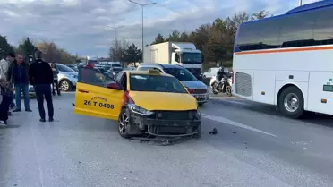 Eskişehir'de Trafik Kazası: 3 Yaralı