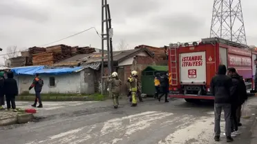 Başakşehir'de Çatıda Yangın