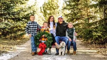 Çocuklar için yas kitabı yazan kadın, eşini öldürmekle yargılanıyor