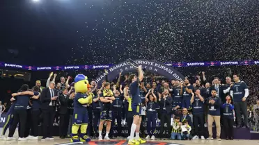 Fenerbahçe Beko Türkiye Kupası'nı Kazandı
